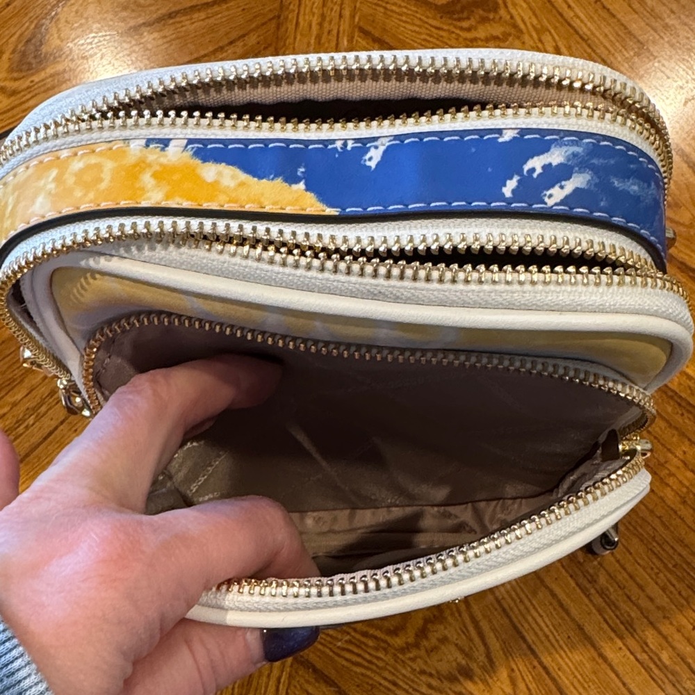 Michael Kors Blue and Cream Spiral Crossbody Bag Set - Picture 6 of 8